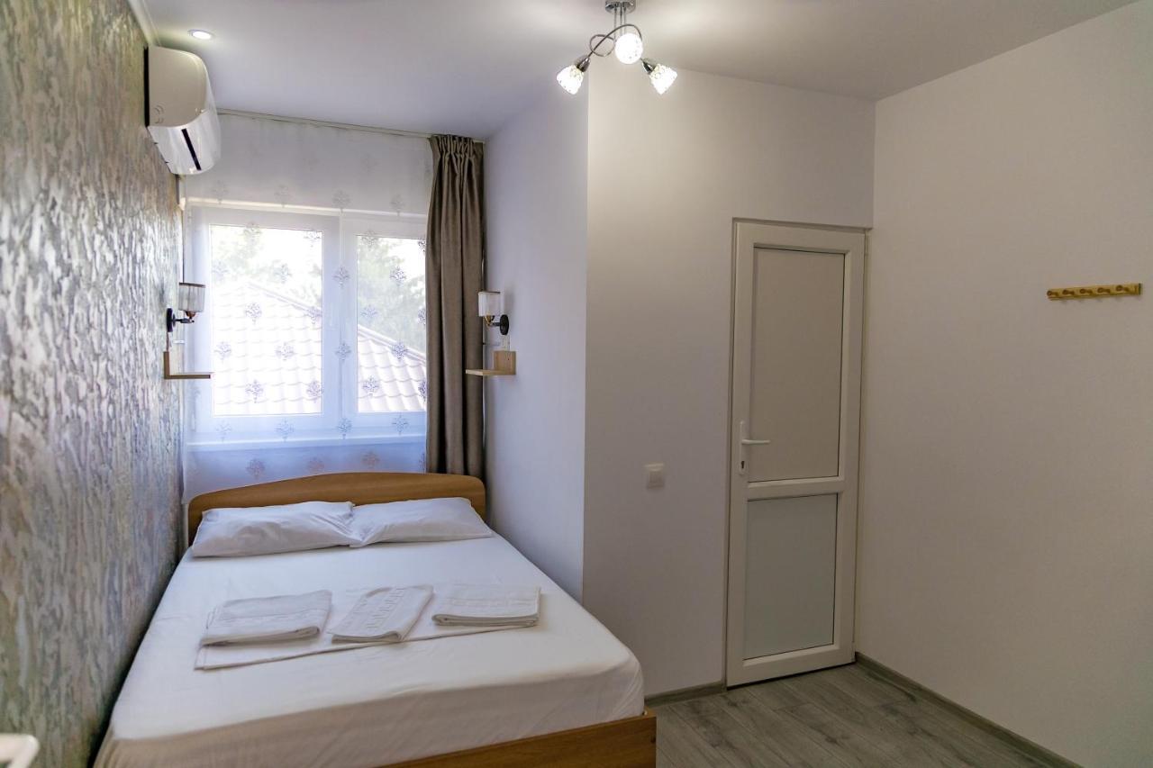 Casa Iordachescu 2 Mai Hotel Buitenkant foto
